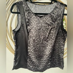 T Tahari Leetal Blouse Women's Black Animal Print Stretch Sleeveless Top size M